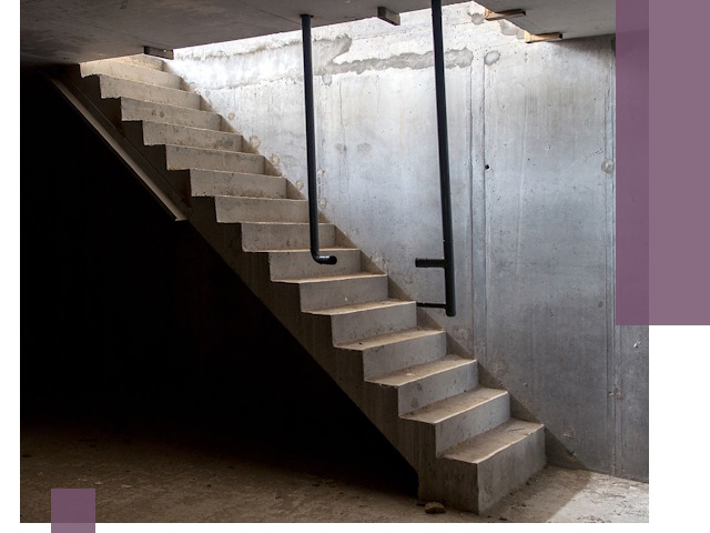 Изготовление и монтаж лестниц в подвале в Азнакаеве