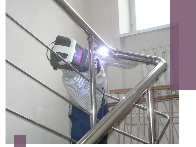 Монтаж перил и ограждений качественно в Азнакаеве