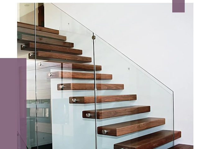 Стеклянные перила для лестницы в Азнакаеве от 14880 руб.