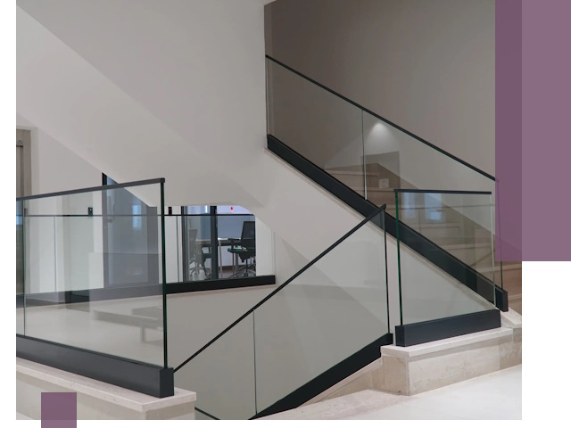 Стеклянные перила премиум-класса с установкой в Азнакаеве