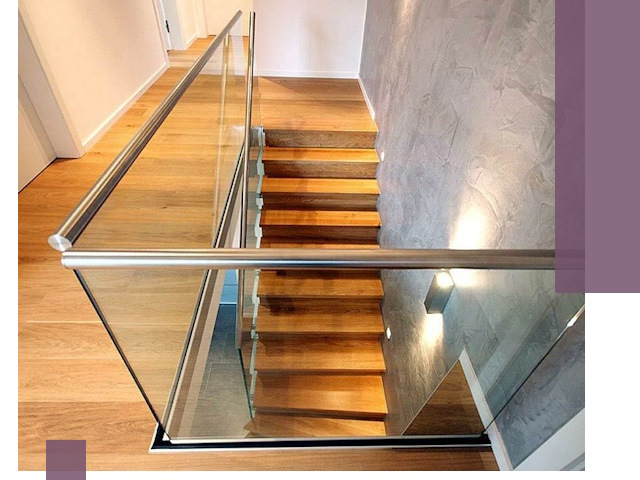 Перила для лестницы в доме — изготовление и монтаж в Азнакаеве