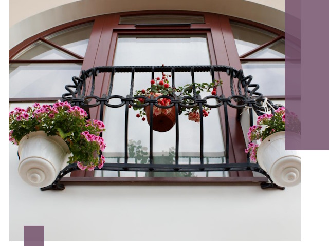 Изготовление и монтаж французских балконов в Азнакаеве