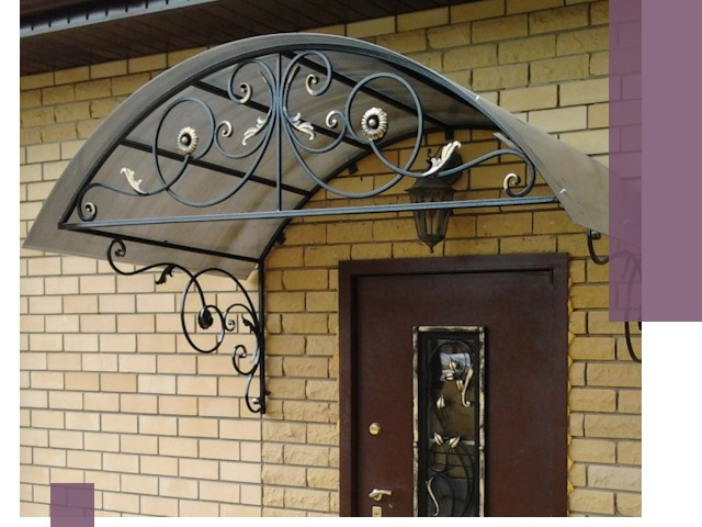 Изготовление козырьков из металла под ключ в Азнакаеве