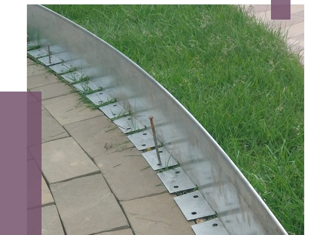 Металлические бордюры для тротуаров в Азнакаеве от 8723 руб.